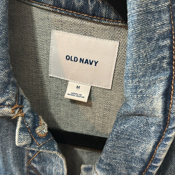 Old navy denim jacket size medium - Picture 3 of 4
